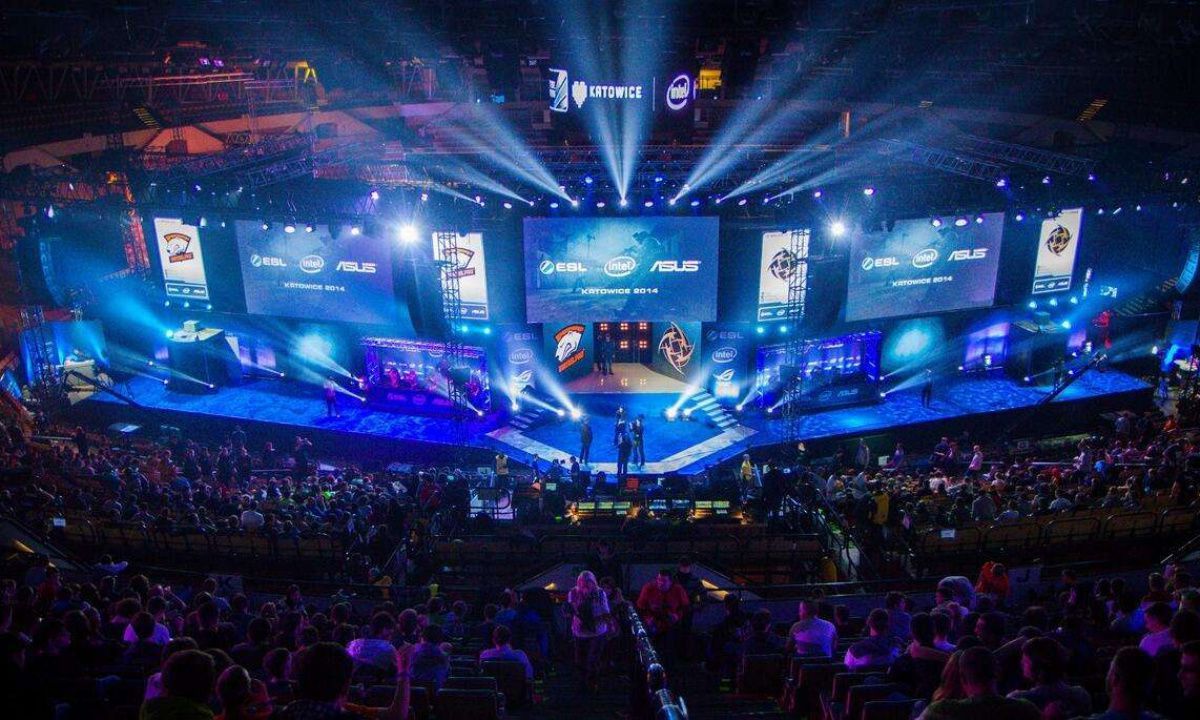 守逐步缩小 守逐步缩小