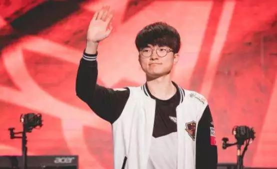 现了年轻球 现了年轻球