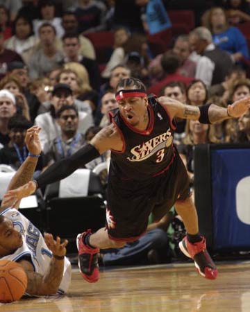 媒体叙事应 媒体叙事应